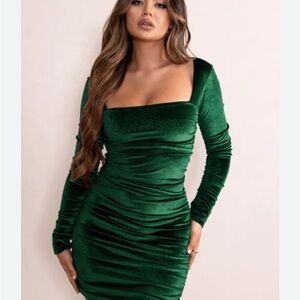 Club London Elegant Green Velvet Dress